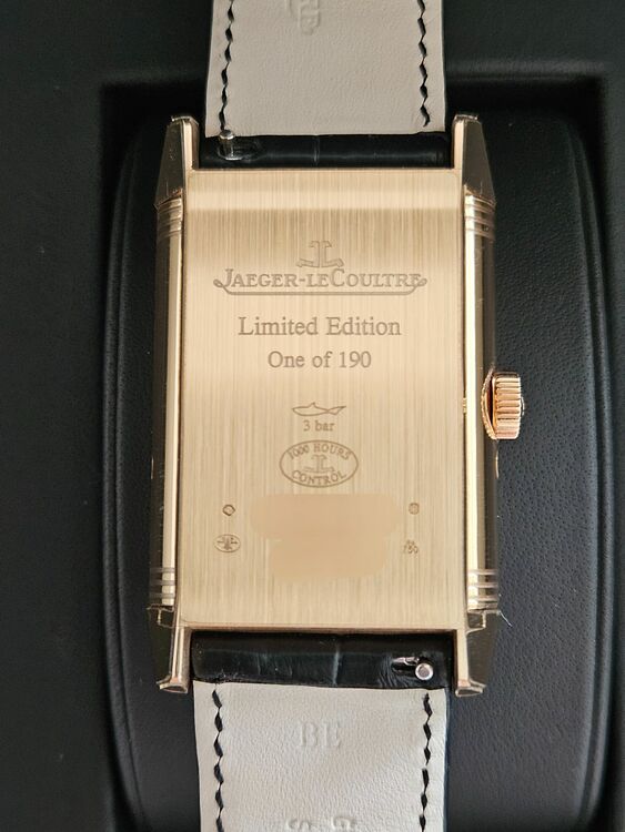 Reverso Nonantieme（高級時計）の商品画像 - 査定依頼日：2025年6月26日 - 最高査定価格：2,700,000円