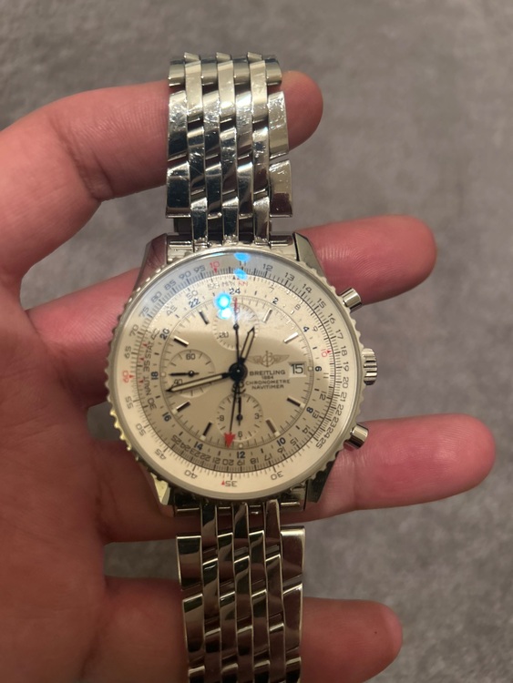 ブライトリング ナビタイマー A242G71N（高級時計）の商品画像 - 査定依頼日：2025年10月27日 - 最高査定価格：550,000円