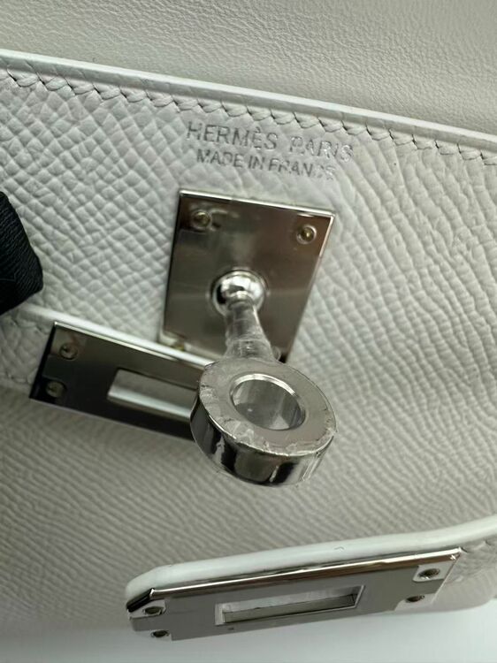 エルメス ケリーミニ2代 ナタ シルバー金具（ブランドバッグ）の商品画像 - 査定依頼日：2025年10月15日 - 最高査定価格：2,950,000円