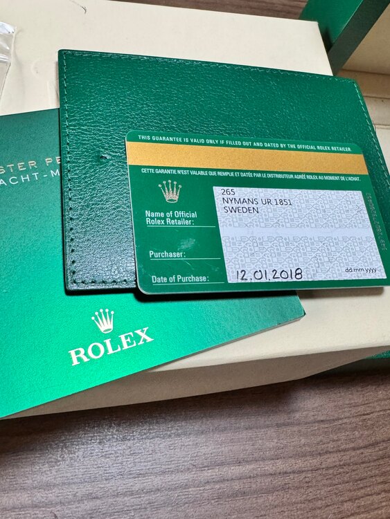 ロレックス ヨットマスター 11662（高級時計）の商品画像 - 査定依頼日：2024年12月17日 - 最高査定価格：1,770,000円