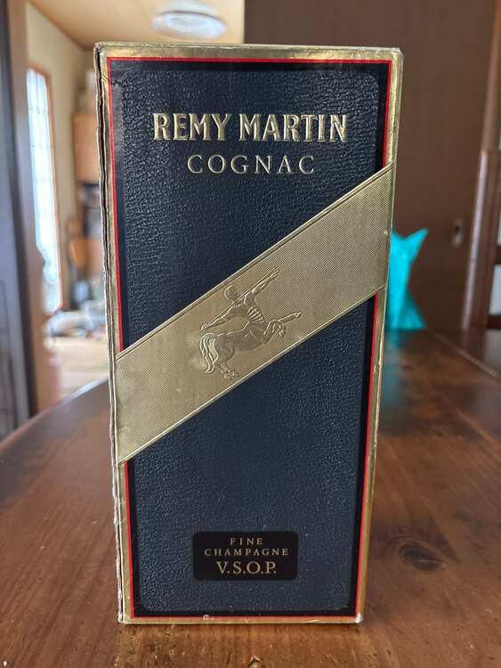 ブランデー レミーマルタン （お酒）の商品画像 - 査定依頼日：2025年5月21日 - 最高査定価格：3,500円
