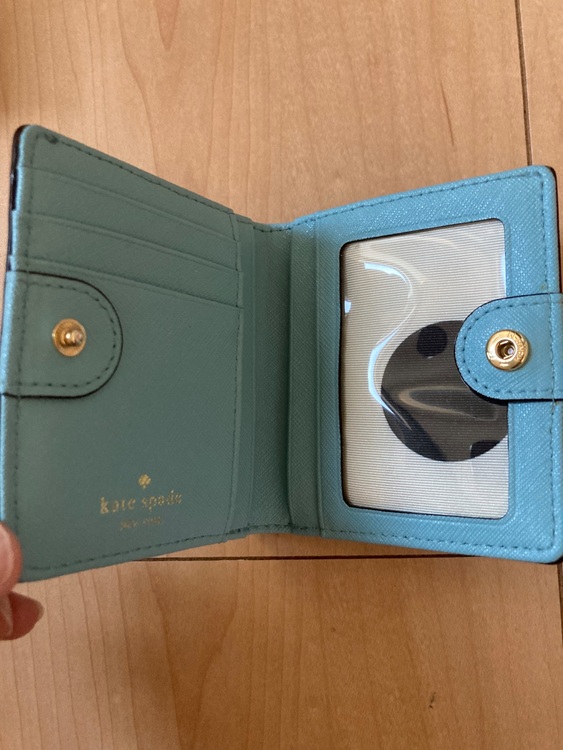 サイフ（ブランド財布・小物）の商品画像 - 査定依頼日：2025年6月17日 - 最高査定価格：2,000円