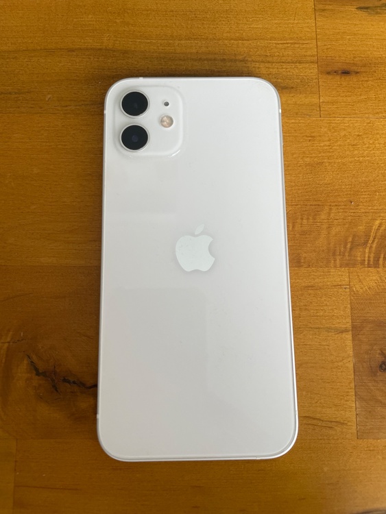 iPhone 12 256GB SIMフリー（スマホ）の商品画像 - 査定依頼日：2026年5月1日 - 最高査定価格：26,000円