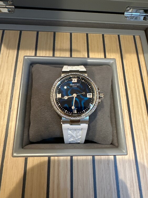 ブレゲ マリーン （高級時計）の商品画像 - 査定依頼日：2025年5月6日 - 最高査定価格：1,400,000円