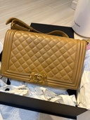 ボーイシャネルショルダーバッグ（ブランドバッグ）の商品画像 - 査定依頼日：2026年3月9日 - 最高査定価格：400,000円