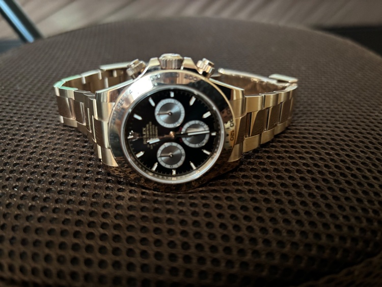 ロレックス デイトナ 12650（高級時計）の商品画像 - 査定依頼日：2025年12月19日 - 最高査定価格：8,100,000円