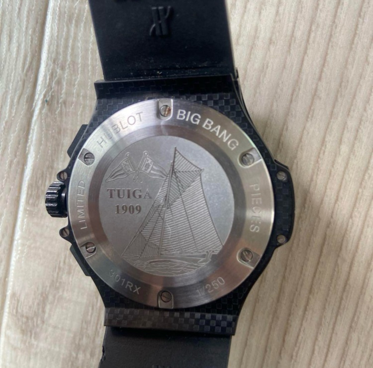 ウブロ ビックバン （高級時計）の商品画像 - 査定依頼日：2025年8月29日 - 最高査定価格：720,000円