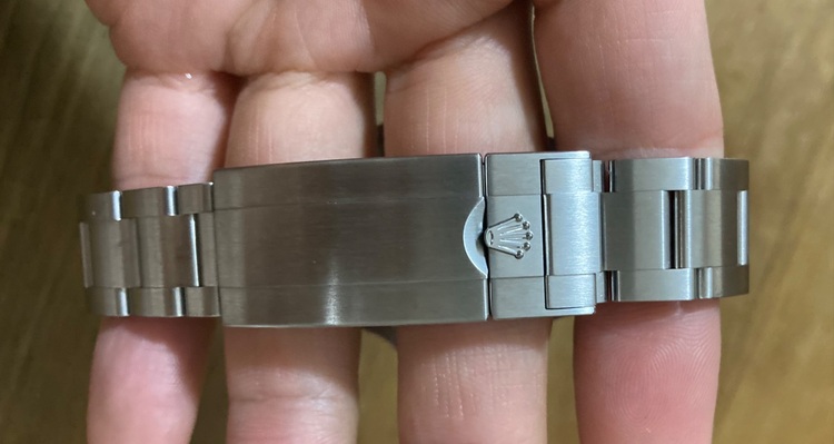 126610LV（高級時計）の商品画像 - 査定依頼日：2025年10月13日 - 最高査定価格：2,300,000円