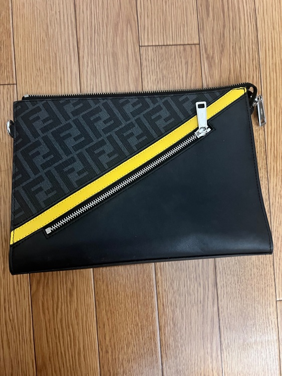 フェンディ  （ブランドバッグ）の商品画像 - 査定依頼日：2025年9月12日 - 最高査定価格：50,000円