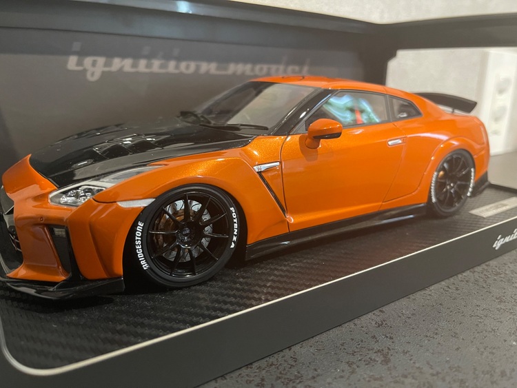 1/18イグニッションモデルトップシークレットR35スモーキー永田氏直筆サイン入（ミニカー・ラジコン）の商品画像 - 査定依頼日：2025年7月30日 - 最高査定価格：10,000円