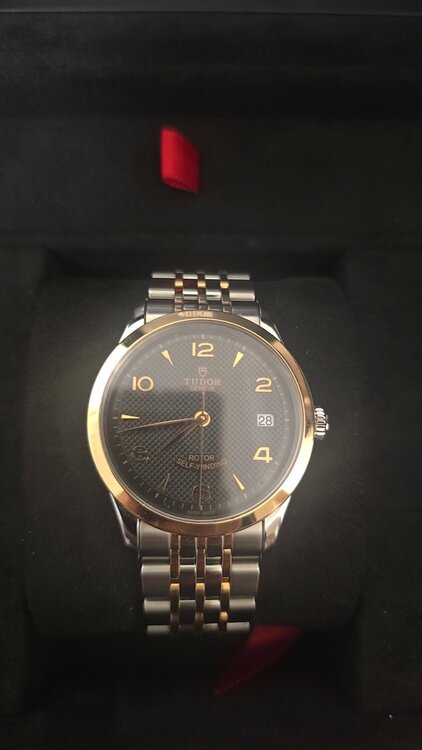 チューダー ブラックベイ 91451（高級時計）の商品画像 - 査定依頼日：2026年3月31日 - 最高査定価格：280,000円