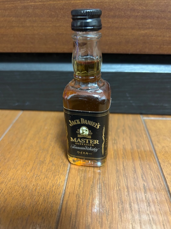 ウイスキー サントリー山崎（お酒）の商品画像 - 査定依頼日：2026年8月14日 - 最高査定価格：8,620円