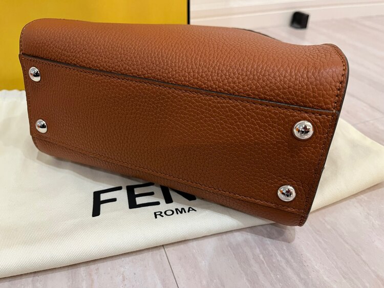 ピーカブーセレリアスモール（ブランドバッグ）の商品画像 - 査定依頼日：2025年1月28日 - 最高査定価格：130,000円