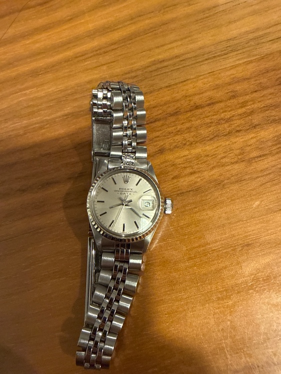 ロレックスオイスター パーペチュアル（高級時計）の商品画像 - 査定依頼日：2026年1月5日 - 最高査定価格：700,000円