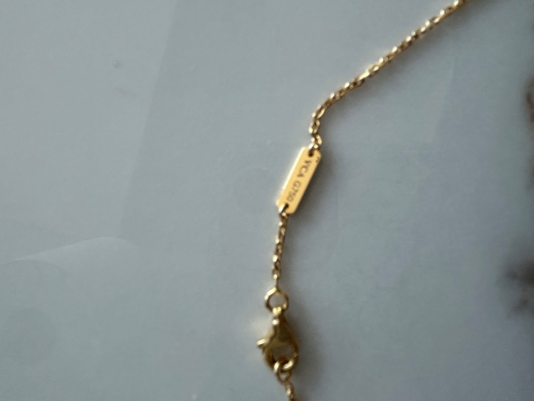 ヴァンクリネックレス（金・貴金属）の商品画像 - 査定依頼日：2025年11月28日 - 最高査定価格：350,000円