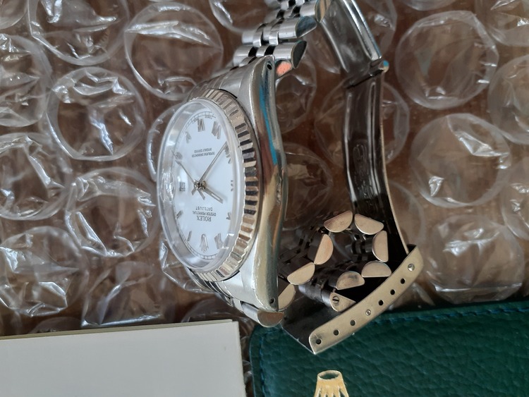16234（高級時計）の商品画像 - 査定依頼日：2022年6月5日 - 最高査定価格：730,000円