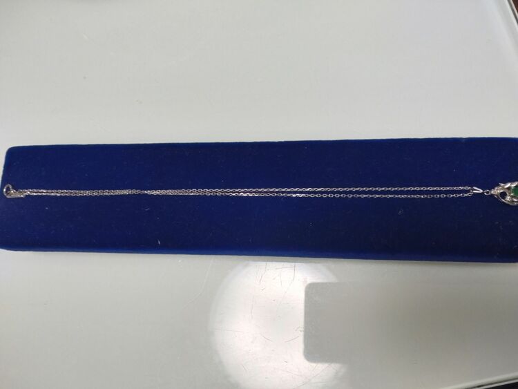 エメラルド　ダイヤ　TOEI　CROWNネックレス（宝石）の商品画像 - 査定依頼日：2025年9月20日 - 最高査定価格：100,000円