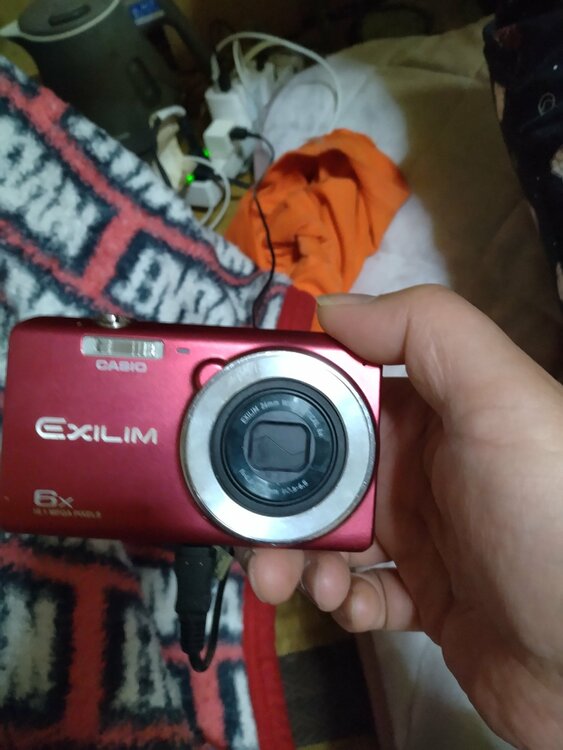 カシオ　EXCEL　6X（カメラ）の商品画像 - 査定依頼日：2026年1月15日 - 最高査定価格：1,100円