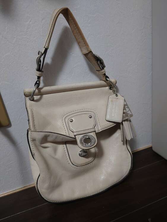 その他 コーチ （ブランドバッグ）の商品画像 - 査定依頼日：2025年2月16日 - 最高査定価格：500円