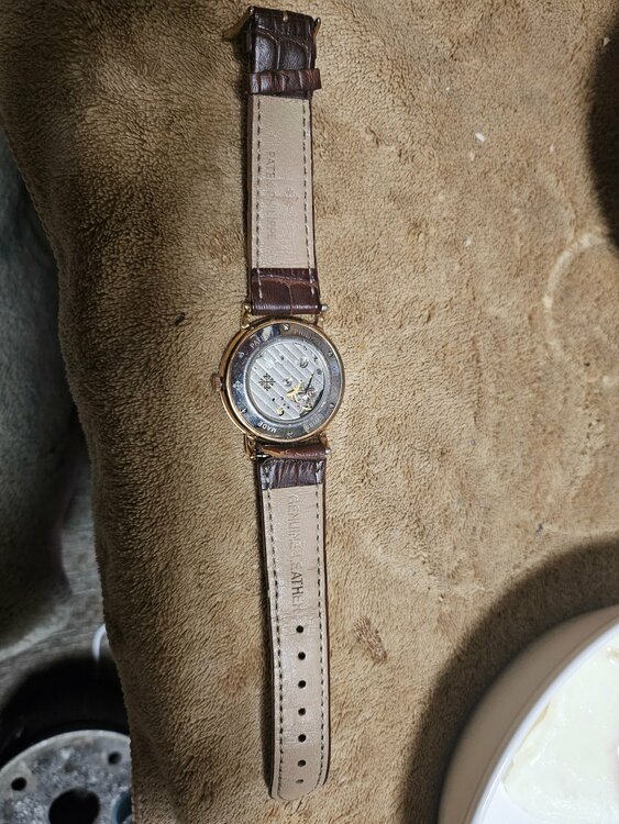 パテックフィリップ カラトラバ ふめい（高級時計）の商品画像 - 査定依頼日：2026年1月8日 - 最高査定価格：2,500,000円