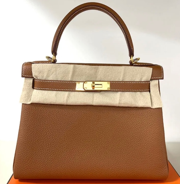 ケリー28 トゴ　ゴールド金具　新品未使用（ブランドバッグ）の商品画像 - 査定依頼日：2025年10月17日 - 最高査定価格：2,600,000円