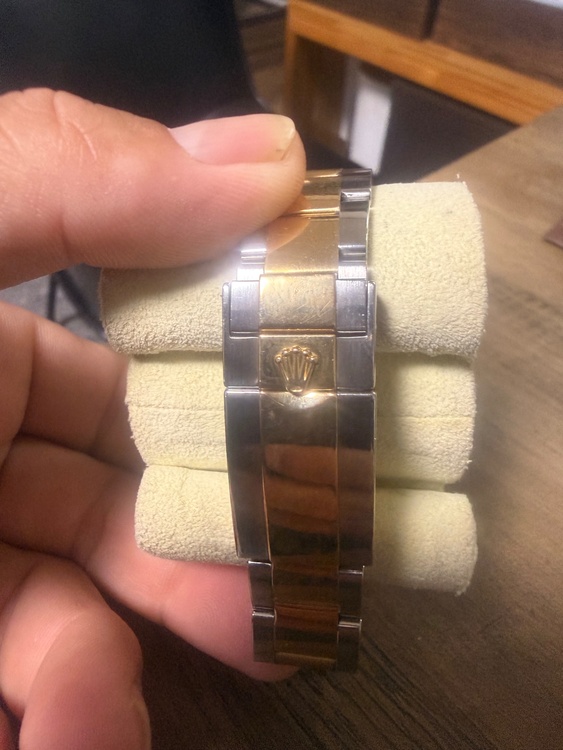 ロレックス デイトナ 116523G Vば（高級時計）の商品画像 - 査定依頼日：2026年4月5日 - 最高査定価格：3,230,000円