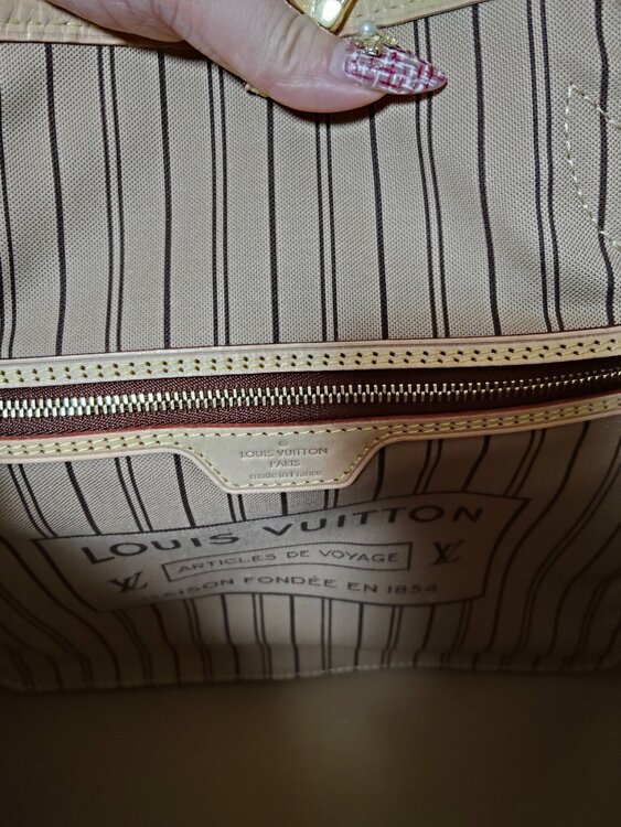 ルイヴィトン ネヴァーフル （ブランドバッグ）の商品画像 - 査定依頼日：2025年12月27日 - 最高査定価格：220,000円