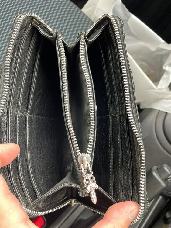 財布（ブランド財布・小物）の商品画像 - 査定依頼日：2025年4月28日 - 最高査定価格：100,000円