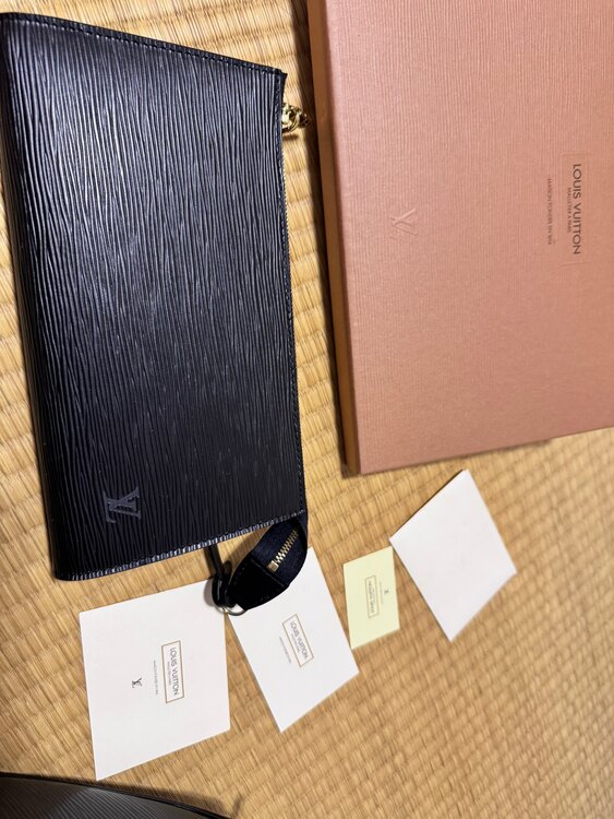 わからない（ブランドバッグ）の商品画像 - 査定依頼日：2025年5月27日 - 最高査定価格：70,000円