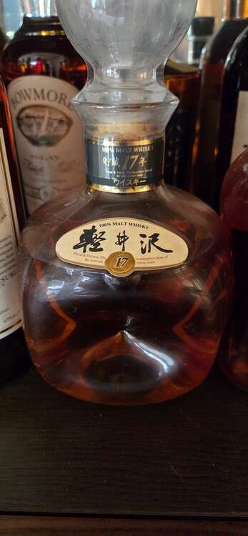 ウイスキー 軽井沢 （お酒）の商品画像 - 査定依頼日：2025年5月15日 - 最高査定価格：336,000円