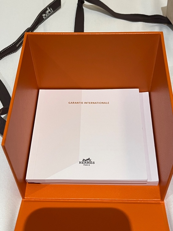 Hermès Heure H Watch（高級時計）の商品画像 - 査定依頼日：2026年5月18日 - 最高査定価格：180,000円