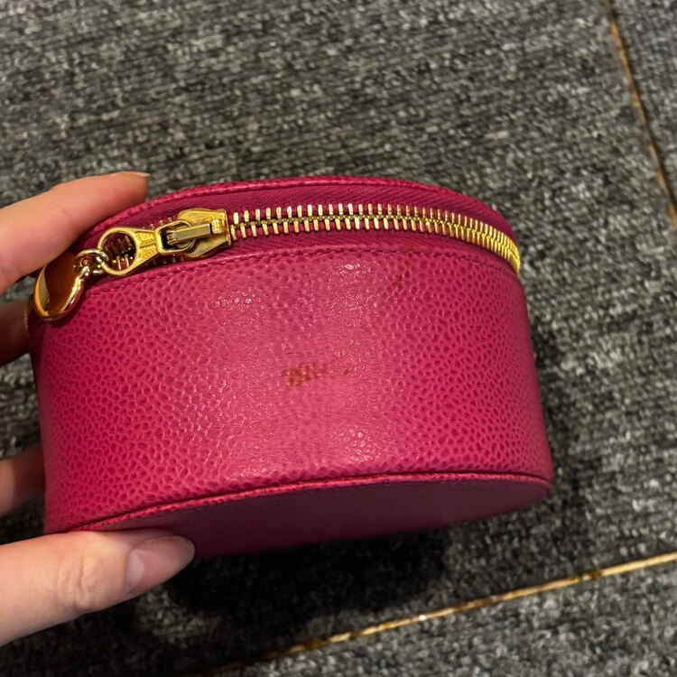 キャビアスキンジュエリーケース（ブランド財布・小物）の商品画像 - 査定依頼日：2025年5月8日 - 最高査定価格：30,000円