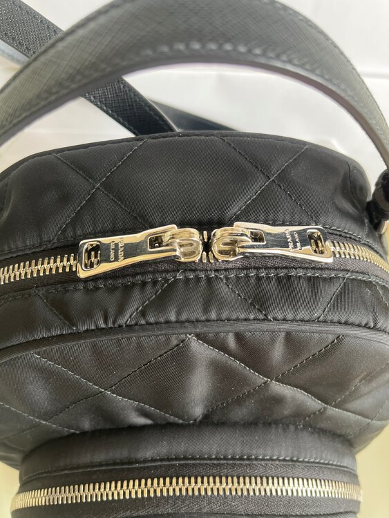 プラダ  （ブランドバッグ）の商品画像 - 査定依頼日：2025年5月5日 - 最高査定価格：150,000円