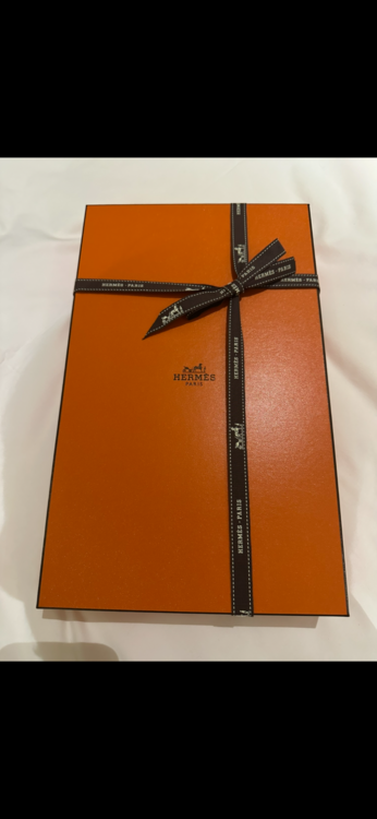 シェーヌダンクルネックレス　GM35（ブランド財布・小物）の商品画像 - 査定依頼日：2026年4月12日 - 最高査定価格：500,000円