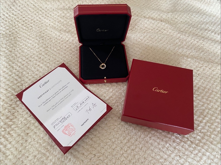 Cartierトリニティセミパヴェネックレス（金・貴金属）の商品画像 - 査定依頼日：2026年1月31日 - 最高査定価格：100,000円