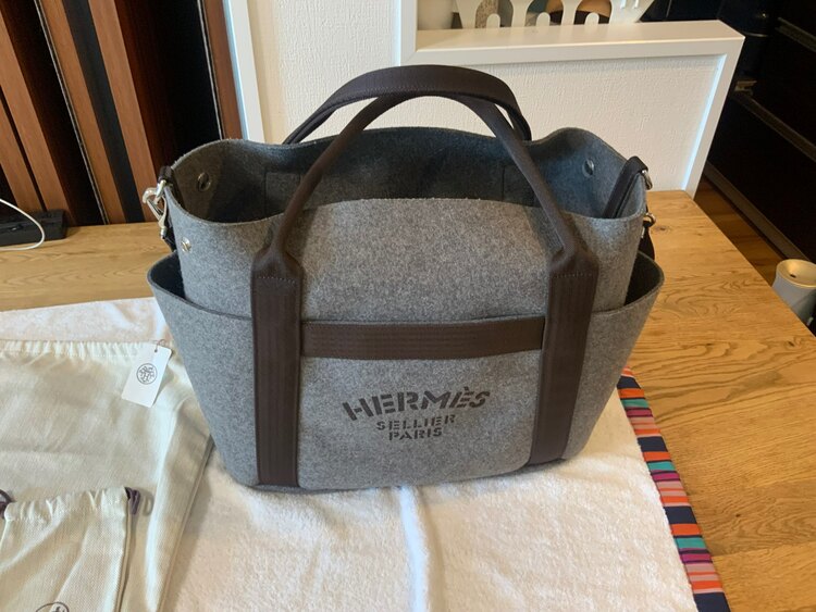 HERMES エルメス サックドパンサージュ フェルト バッグ（ブランドバッグ）の商品画像 - 査定依頼日：2025年5月2日 - 最高査定価格：180,000円