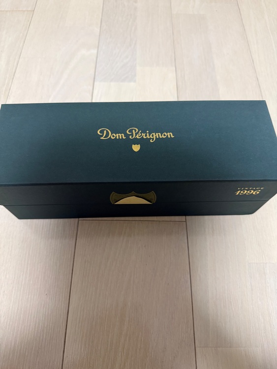 シャンパン ドン・ペリニヨン （お酒）の商品画像 - 査定依頼日：2025年10月15日 - 最高査定価格：19,800円