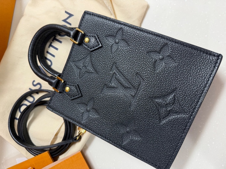 ルイヴィトン モノグラム （ブランドバッグ）の商品画像 - 査定依頼日：2026年2月1日 - 最高査定価格：200,000円