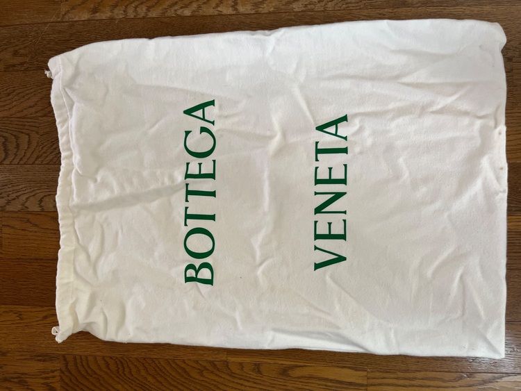ボッテガ・ヴェネタ  （ブランドバッグ）の商品画像 - 査定依頼日：2025年10月4日 - 最高査定価格：100,000円