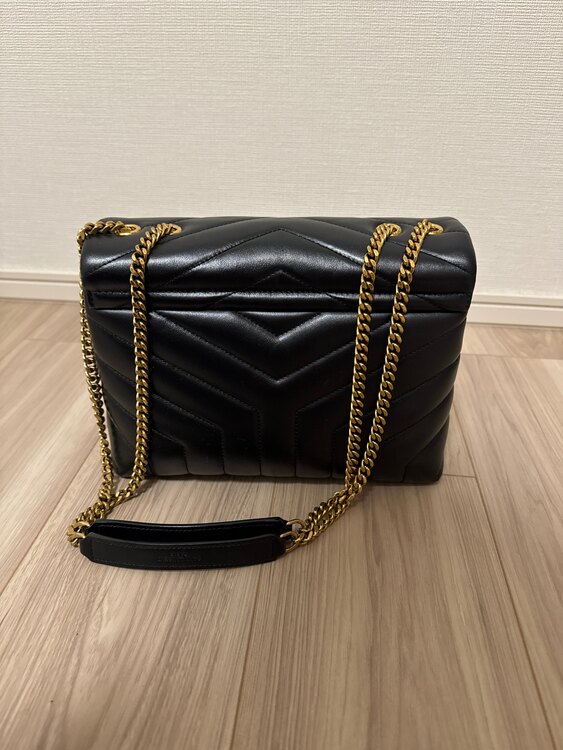 イブサンローラン  （ブランドバッグ）の商品画像 - 査定依頼日：2025年5月3日 - 最高査定価格：200,000円