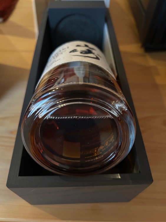 ウイスキー サントリー山崎（お酒）の商品画像 - 査定依頼日：2026年8月10日 - 最高査定価格：1,030,000円