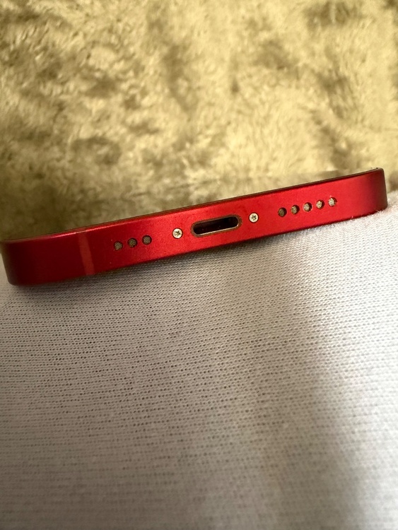 iPhone 13 128GB SIMフリー（スマホ）の商品画像 - 査定依頼日：2026年4月26日 - 最高査定価格：28,000円