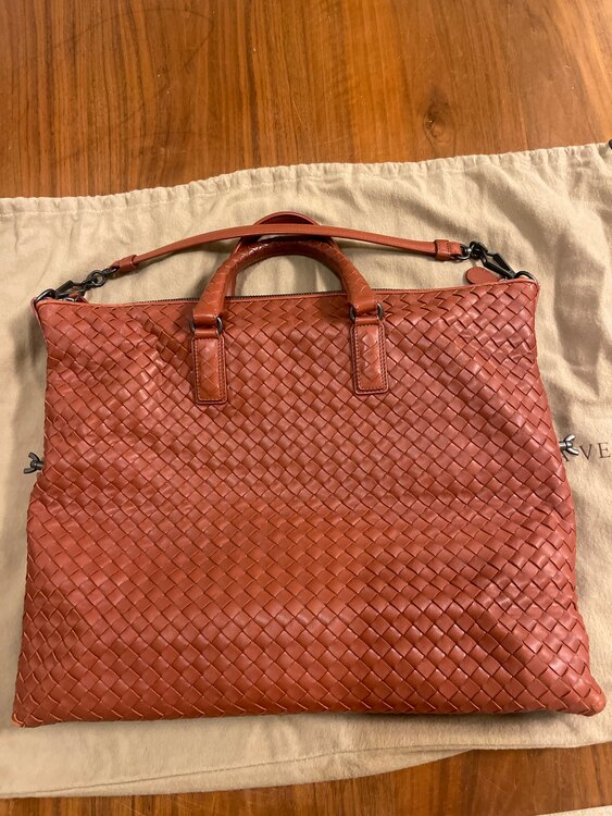 ボッテガ・ヴェネタ  （ブランドバッグ）の商品画像 - 査定依頼日：2025年3月7日 - 最高査定価格：120,000円