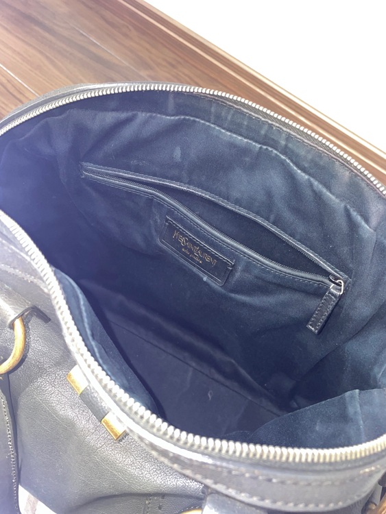 イブサンローラン  （ブランドバッグ）の商品画像 - 査定依頼日：2025年10月3日 - 最高査定価格：35,000円