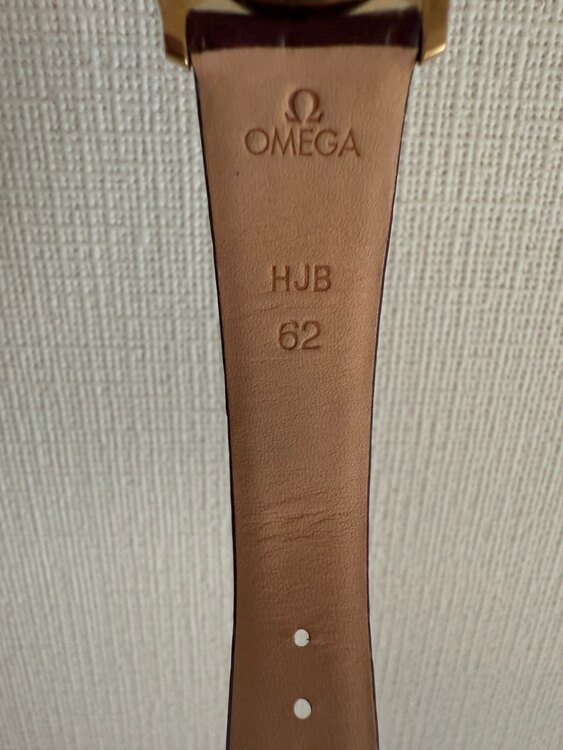 トレゾル36ムーンシャインゴールド　レザーストラップ（高級時計）の商品画像 - 査定依頼日：2025年5月26日 - 最高査定価格：800,000円