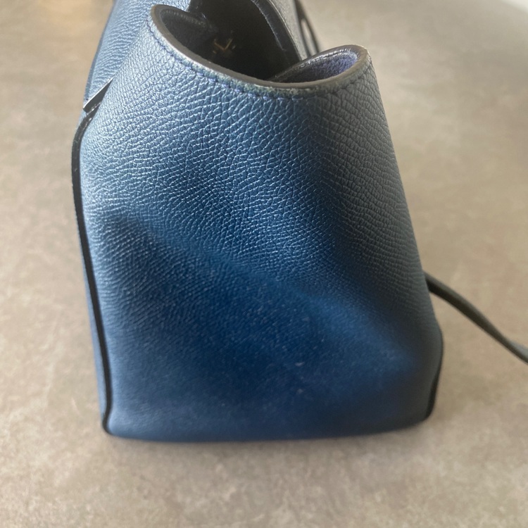 セリーヌ　ベルトバッグ（ブランドバッグ）の商品画像 - 査定依頼日：2025年9月18日 - 最高査定価格：80,000円