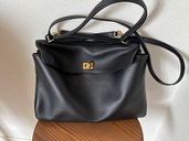 バレンシアガ  （ブランドバッグ）の商品画像 - 査定依頼日：2025年6月21日 - 最高査定価格：200,000円