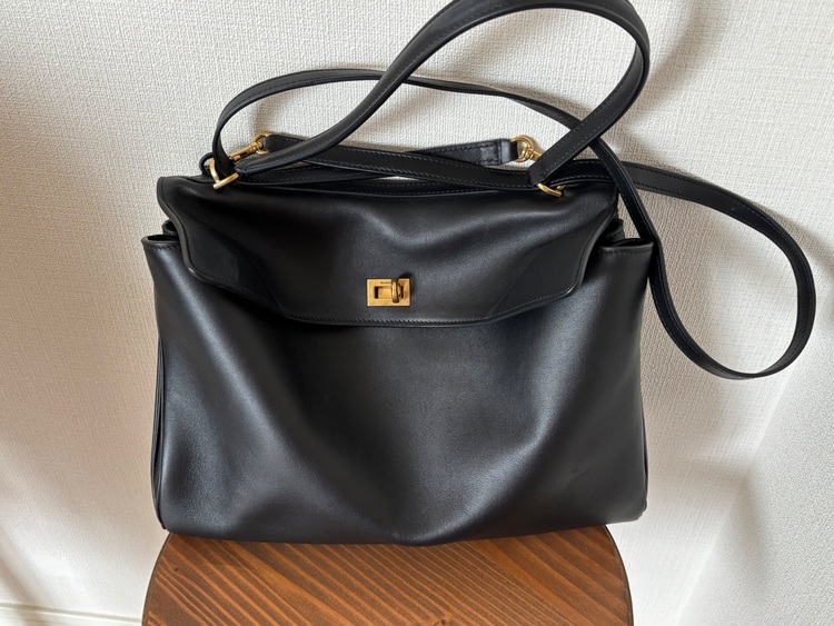 バレンシアガ  （ブランドバッグ）の商品画像 - 査定依頼日：2025年6月21日 - 最高査定価格：200,000円