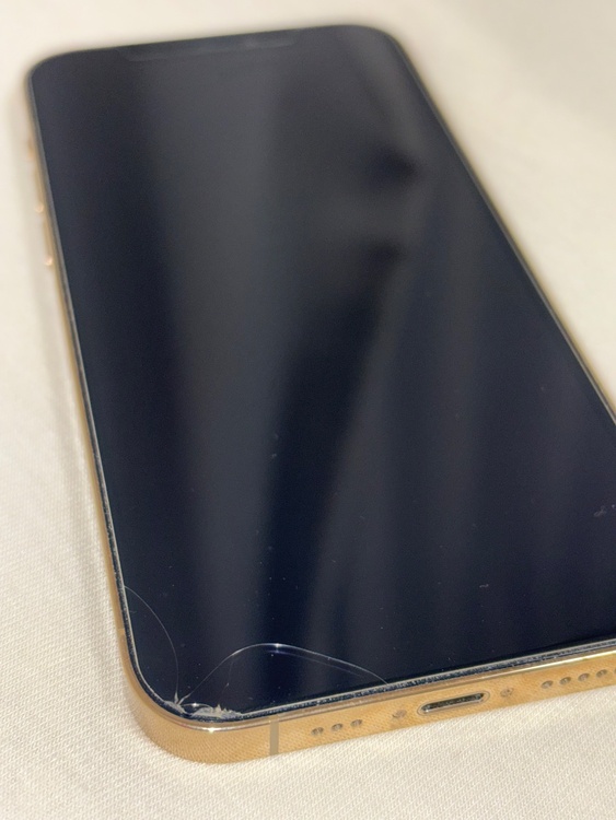 iPhone 12 Pro 128GB Softbank（スマホ）の商品画像 - 査定依頼日：2026年3月20日 - 最高査定価格：24,000円