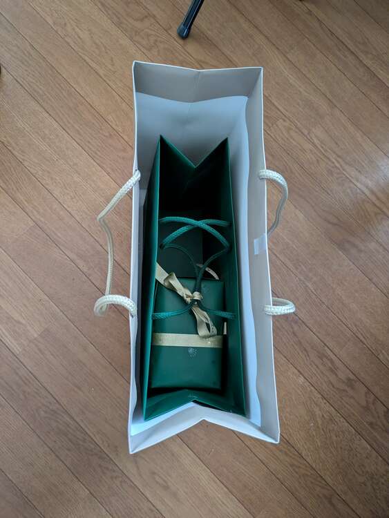 ロレックス パーペチュアル 12430（高級時計）の商品画像 - 査定依頼日：2025年4月19日 - 最高査定価格：2,200,000円